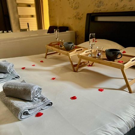 Love Queen Spa Detente Blois Dış mekan fotoğraf
