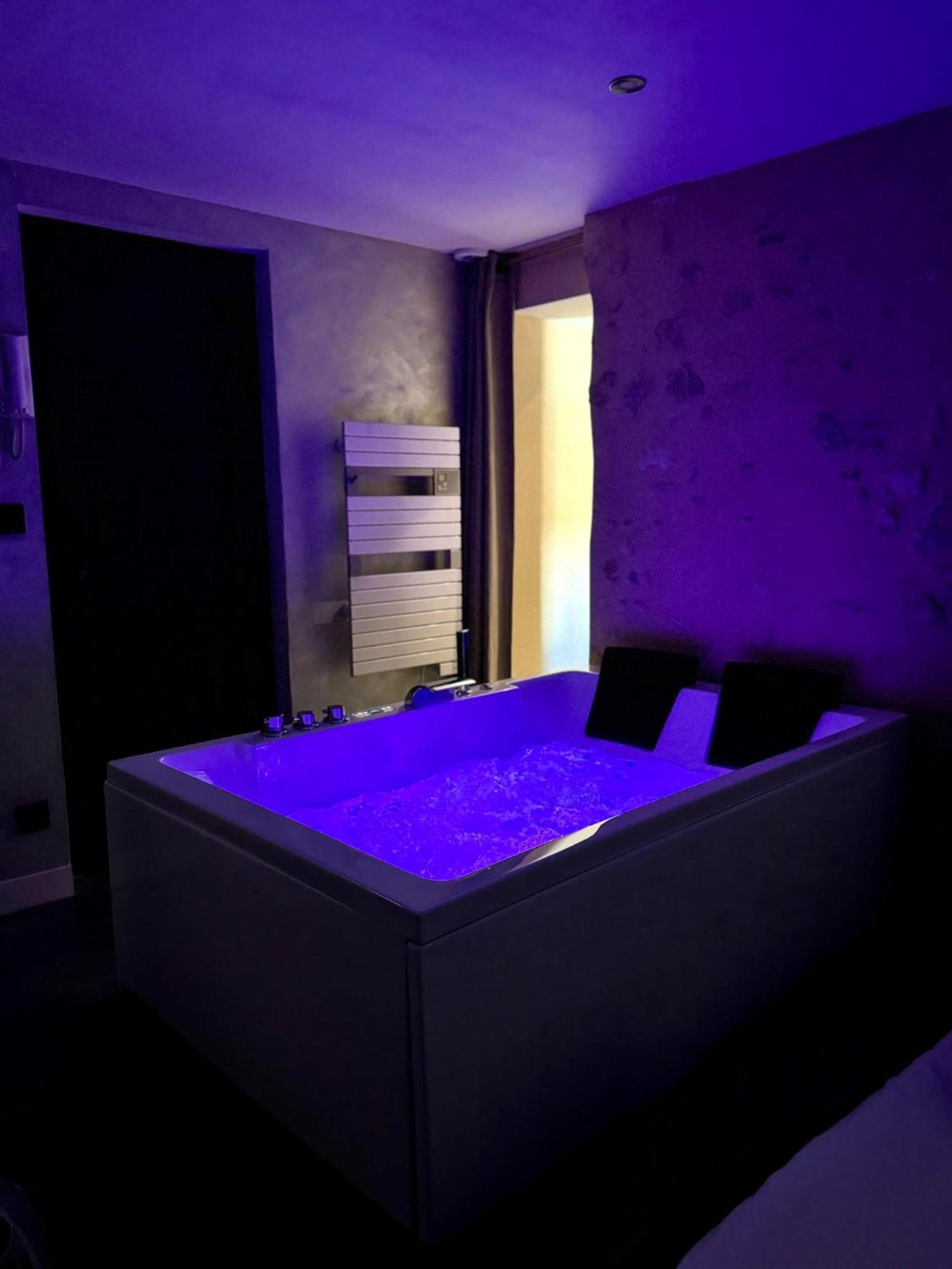 Love Queen Spa Detente Blois Dış mekan fotoğraf